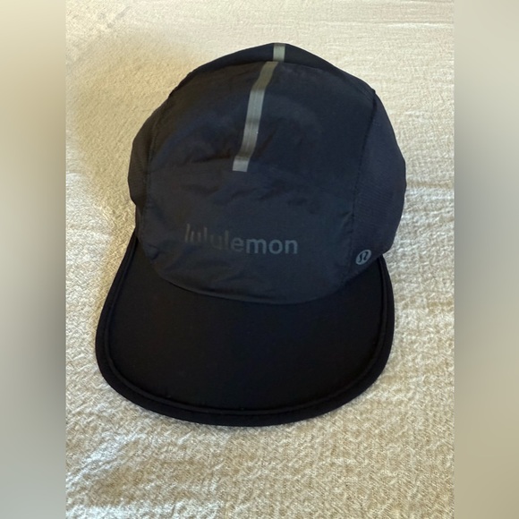 Lululemon Black Athletic Cap - Picture 2 of 8